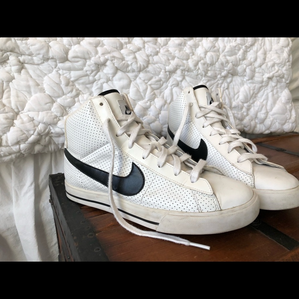 Vintage Nike Hightop Sneakers